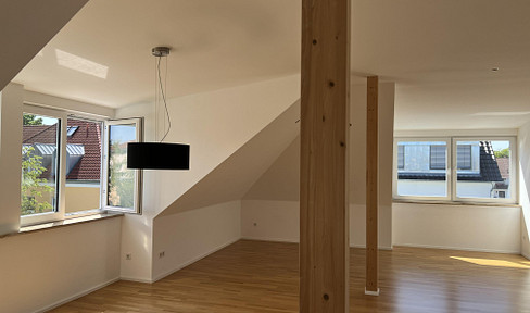 High-quality apartment in a prime location in Ingolstadt, ideal for singles or couples.