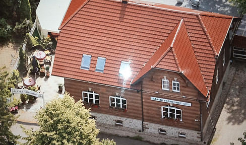 Restaurant property with lots of potential