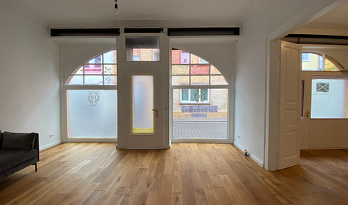 *Representative commercial space* Core refurbished / second occupancy with terrace