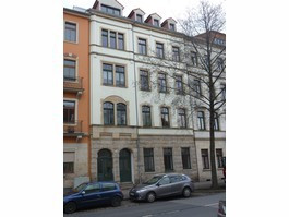 Bright, extravagant top floor apartment