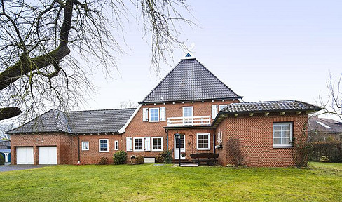 Unique farmhouse (no commission).