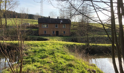 Fish farm, "Fischerhaus," located on the northwestern edge of the Harz mountains, in a secluded and idyllic setting (no residential use allowed!).