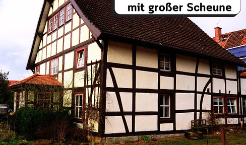 *PRIVAT*Place for creative ideas - half-timbered house with large barn (not a listed building)