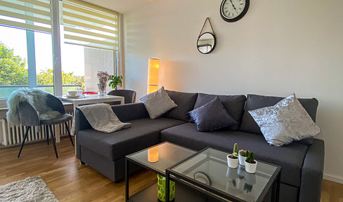 moderne 1 Zimmer Wohnung | voll möbliert | Internet | Balkon mit Blick ins Grüne | Swimmbad & Sauna