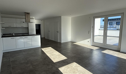 Spacious penthouse with XXL roof terrace & fitted kitchen