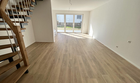 KfW-55 new-build semi-detached houses with 4 bedrooms in TOP location