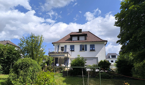 Ruhig gelegene, modernisierte Dachgeschosswohnung mit Fernsicht