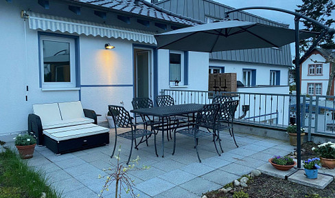 From private owner: Top location 4-room maisonette with roof garden