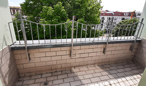 Wohnung 3 Zimmer mit Einbauküche,Terrasse,Dachgeschoss