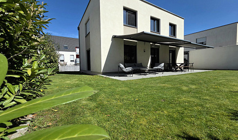 Brand new and modern house in a prime location.