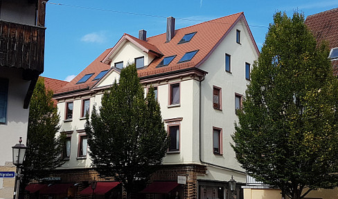 Exklusive 2-Zimmer-Wohnung mit Terrasse und EBK im Zentrum von Rottenburg