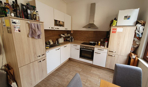 Exklusive, modernisierte 2-Zimmer-Wohnung mit Terrasse, Wintergarten und EBK im Zentrum