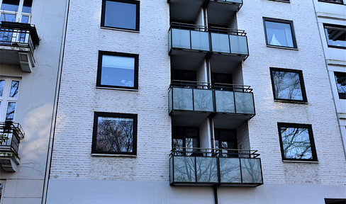 Spacious 2-room apartment near the Alster for rent