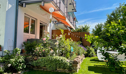 Spacious family apartment with a garden, solar power, and a garage – 165 m² in Rüppurr.