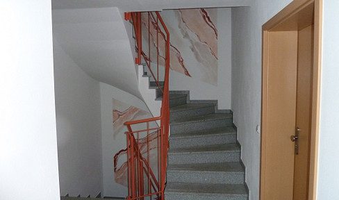Quiet 4R apartment on the ground floor with balcony