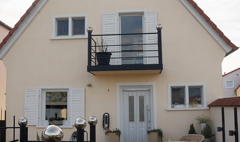 Spacious single-family home with a versatile garden – ideal for families and multi-generational living.