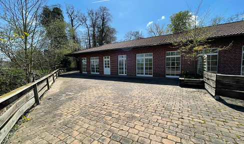 Cozy, ground-floor semi-detached house in country house style!