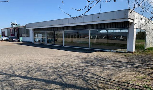 Commercial hall, warehouse, for rent.