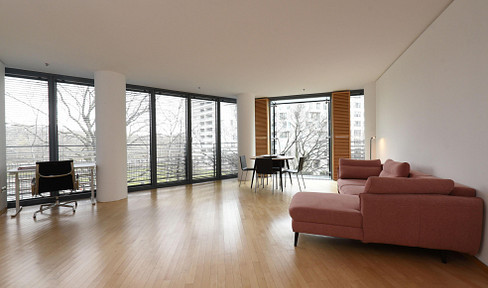 130 sqm of super-central luxury in the Sony Center. Concierge + Security: Berlin Potsdamer Platz
