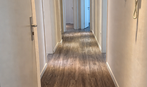 *FT-City* große 5ZKB Dachgeschosswohnung in Frankenthal-City