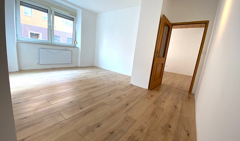 Geräumige und helle 2-Zimmer-Wohnung in ruhiger Seitenstraße in Glockenhof