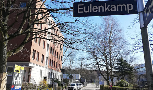 1,5 Zi. Saniert, frei Erstbezug, v. priv. EBK, Vollbad, ruhige Lage,U-Bahn 5min, Wandsbek