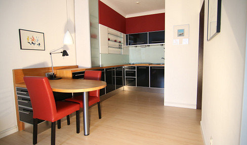 City apartment, great Alster location