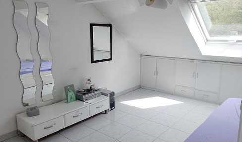 NEU: Attraktive, 2-Zimmer-DG-Wohnung in Herne-Mitte im 3-FH mit Fußbodenheizung