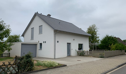 Single-family house in the bidding process