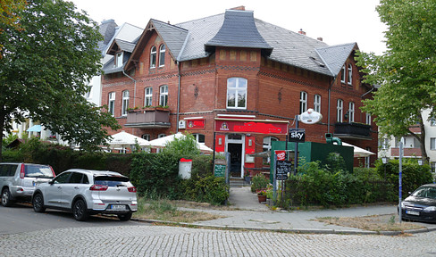 Multi-family house for sale in Berlin, without any agency fees.