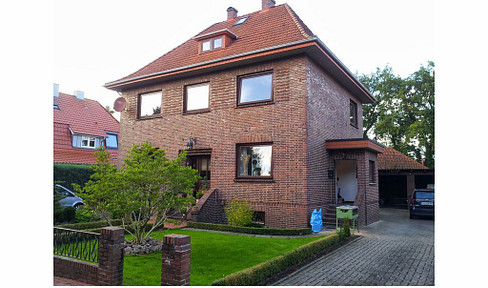 Apartment house in Hude / 2 apartments with 75m² and 114m² - without estate agent