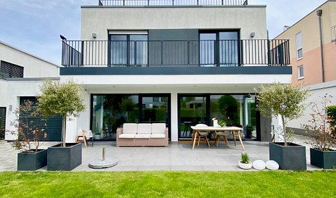 Dream home for the most discerning tastes in Frankfurt Riedberg.