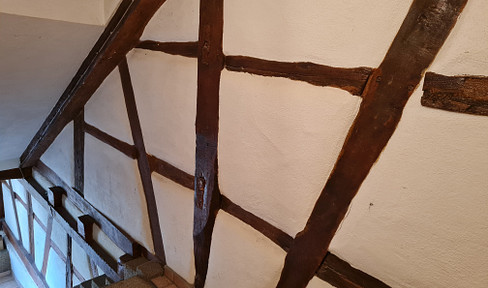 Historic townhouse with heart - monument, yield & expansion potential in Nürtingen