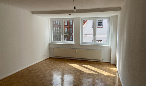 Two-room apartment in a desirable location in the old town.
