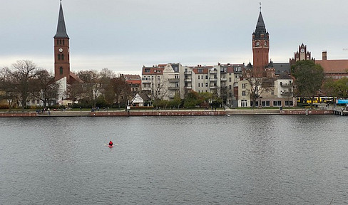 Traumhafte Wasserlage in Berlin-Köpenick - 2 Zimmer-Wohnung mit Balkon