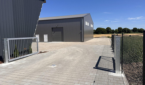 !!AVAILABLE IMMEDIATELY!! 114m2 unit + office space / 114m2 unit without office space.