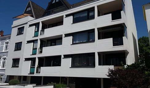 NEW: Bright, cozy 3-room apartment, close to Bürgerpark and university