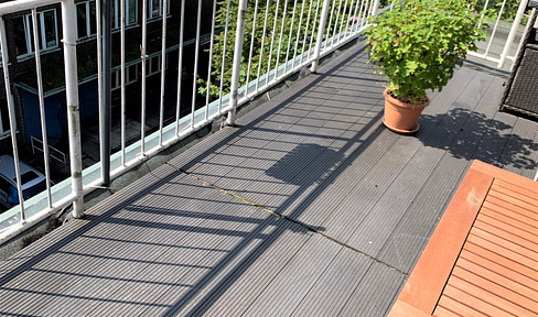 Bright 3-room end-floor apartment with large balcony