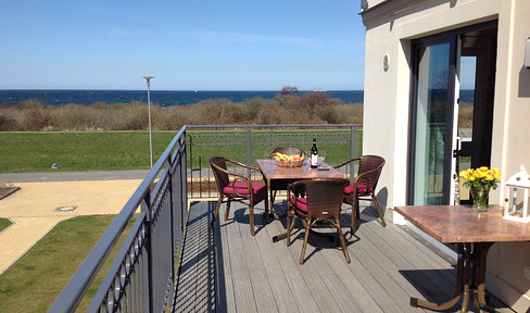 Baltic Sea: Luxury apartment in the "Bernstein" villa, directly on the sea, beachfront property, excellent investment opportunity, brand new condition.
