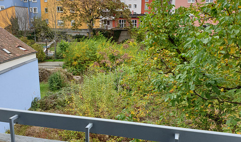vollständig Möbliertes Appartment/Wohnung in zentraler Lage / überd. Stellplatz möglich