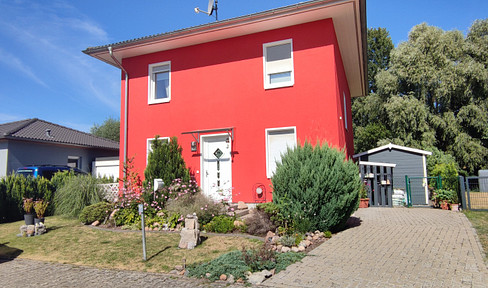 Stylish villa in a popular holiday location on the Scharmützelsee lake.