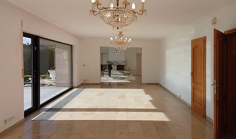 Detached house, unobstructed view of the valley, for sale or rent