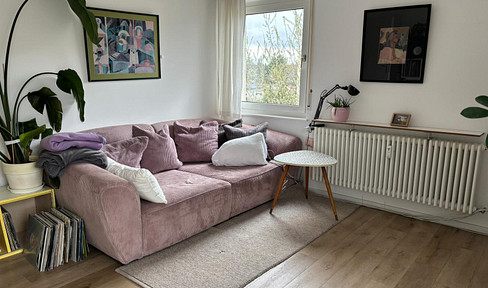 Schöne 2 Zimmer mit Einbauküche und Balkon zum 01.06.2026