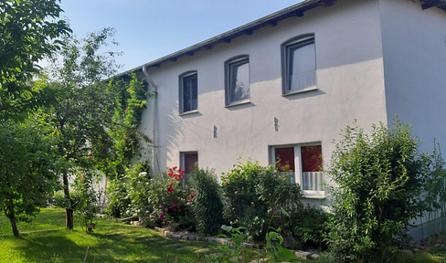 Idyllic semi-detached house on the outskirts of Stralsund with a fantastically large garden
