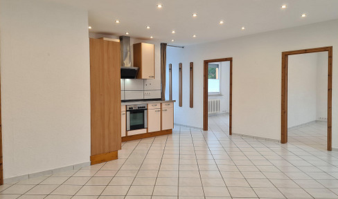 Dreizimmerwohnung mit 26 qm gro0en Terrasse, sehr zentral