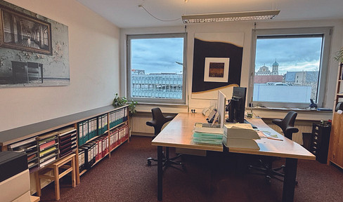 Representative: City center office 30 m² Königsplatz (shared office)