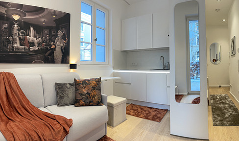 Fully furnished, impressive city apartment with EBK in Munich's best location