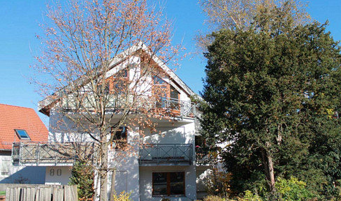 Gemütliche 3 Zimmerwohnung mit Balkon, EKB, TG, Keller