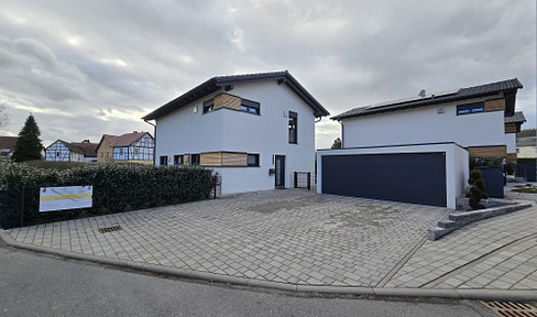 For rent: Exclusive KfW 40+ eco-house: Self-sufficient living in a green environment between Jena and Gera.