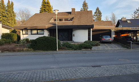 Architektonisch sehr attraktives Einfamlienhaus mit Einliegerwohnung in Rengsdorf